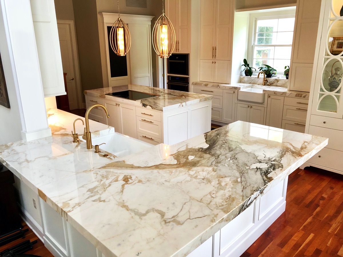 Marble in the kitchen: is it recommended to use?