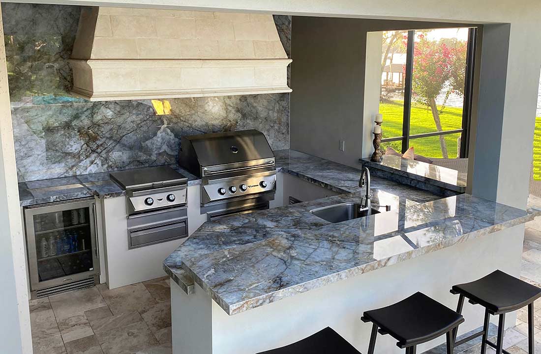 Porcelain Outdoor Kitchens