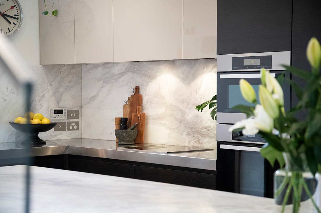 Quartz backsplash